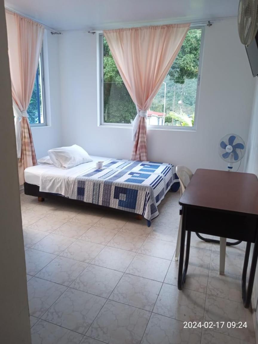 Servituristicos La Esmeralda Hotel Santa Maria Bagian luar foto